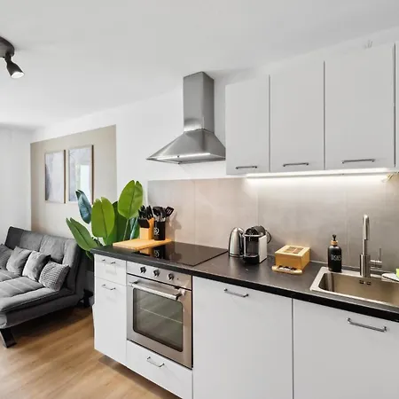 Kstay - Kaiserberg - Kitchen - Wifi - Parking Kaiserslautern