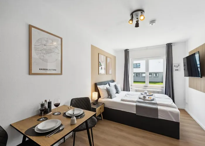 Lejlighed Kstay - Kaiserberg - Kitchen - Wifi - Parking Kaiserslautern